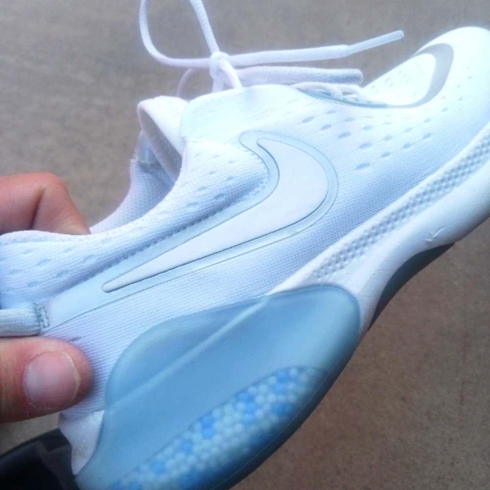 new. WMNS. NIKE JOYRIDE SNEAKERS